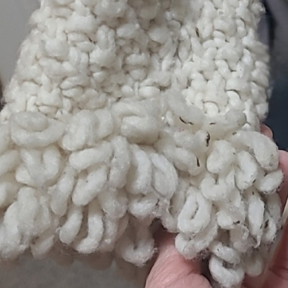 100% Wool Coat..Chunky Knit Wool Hooded Coat. Made in Ecuador - Picture 11 of 15